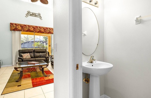 West Kissimmee Villa | Movie Magic House - Southern Pool, Themed Rooms!