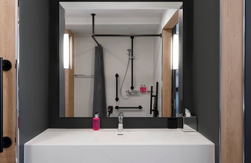 Central Milton Keynes Hotel | Moxy Milton Keynes
