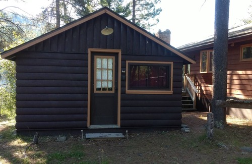 East Kootenay Cabin | Moyie Lakefront Getaway