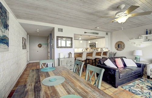 Port Aransas Condo | MP218 | Private Entry & Gulf Views | Resort Pools