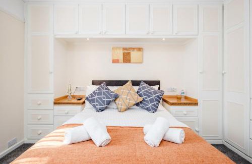 Watford Apartment | MPL Apartments - Woodside House by Harry Potter Studios