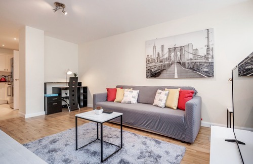 Watford Apartment | Mpl Apartmentz-Queens Broadway Apt4- Cent-Watford