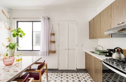 Zona Rosa Apartment | Mr. W | 2Br classic building w/all amenities