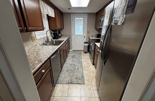 Myrtle Beach Cottage | Mrytle Beach Family Cottage, off maison Dr, 2 blocks from beach, 3Bedroom, 2Bath