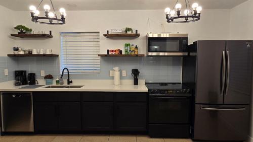 Encanto Apartment | *Msg for 5%off*2Bed1Bath KingBeds House MidtownPHX