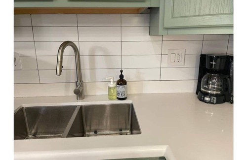 North Mountain Condo | Msg for 5%off 3Bed 2Bath King/King/Queen Beds N.PHX