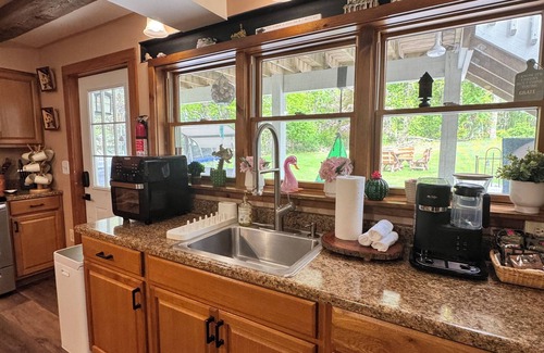 Mount Pocono House | Mt airy casino 1 minutes away .amazing location