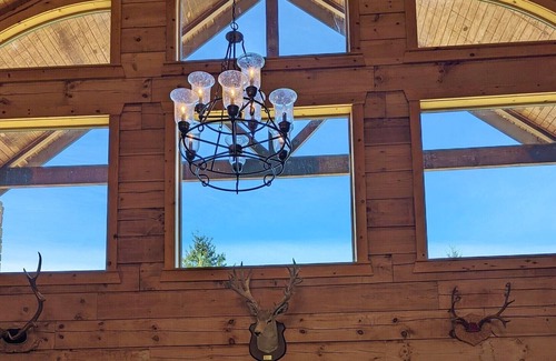 Brookings House | Mt Emily Lodge on a Ranch setting Overlooking the Chetco River Valley