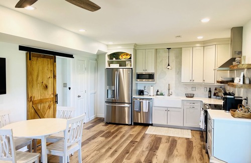 Leesburg Apartment | Mt. Gilead Sunrise- Country Suite close to wineries, breweries & wedding venues