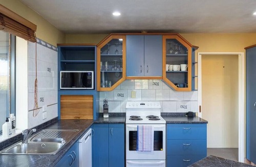 Wanaka House | Mt Iron Century Cottage