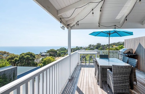 Mornington Peninsula House | Mt Martha Coastal Retreat | Pool & Water Views