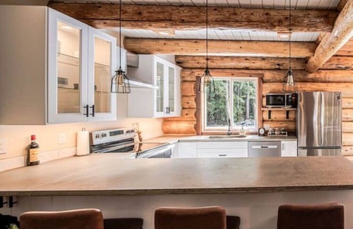 Lime Kiln Cabin | Mt Pilchuck View Cedar's Cabin