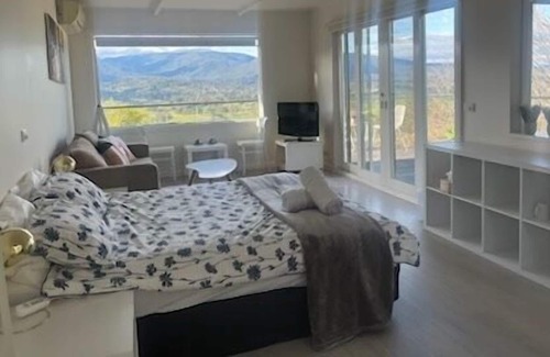 Healesville Apartment | Mt Rael Healesville Suite 2 The Sharman Stunning views