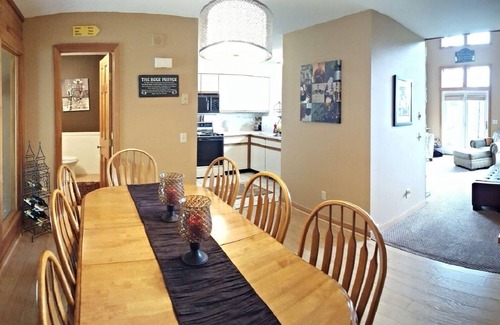West Dover Condo | Mt. Snow & Haystack/Hermitage Area 3BR Condo