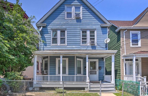 North Side Apartment | Mt Vernon Apartment w/ Grill & Outdoor Space!