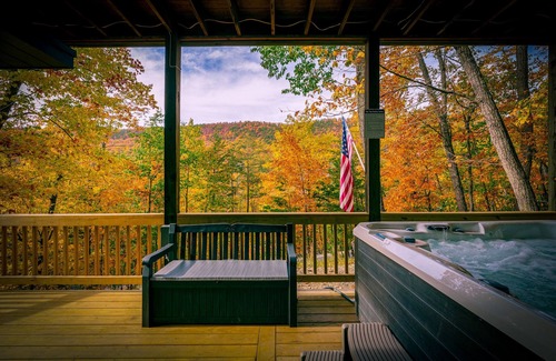Massanutten House | Mt Views - Sauna - Hot Tub - Adulting - Game Room