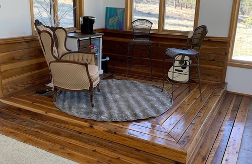 Pagosa Springs House | Mt. Views with Hot Tub & Sauna for 6 guests