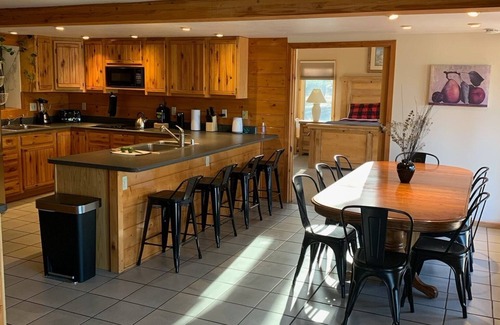 Pagosa Springs House | Mt. Views with Hot Tub & Sauna for 6 guests