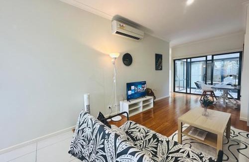 Mount Waverley Apartment | Mt Waverley Spacious 2br2ba Parking Wifi Balcony