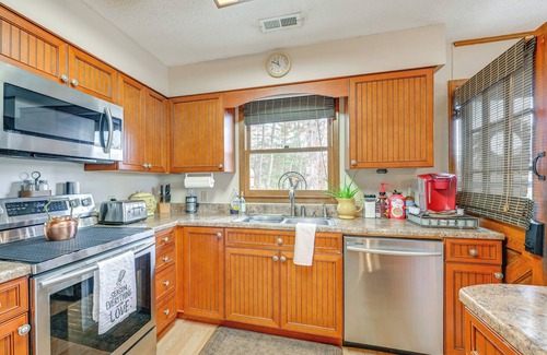 Franklin House | Mtn-View Home w/Game Room in Franklin!