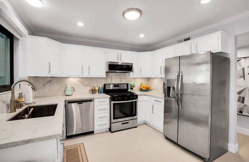 Vista Norte House | Mtn-view home with private pool, large patio, streaming, fireplace, grill, & W/D