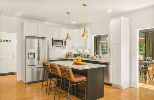 Massanutten House | Mtn Views|Expansive Decks|Hot Tub|Sauna|Theater
