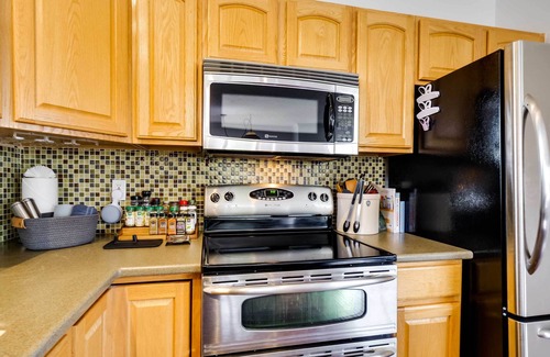 Summit Cove House | Mtn Views & Fireplace: Stunning Dillon Townhome!
