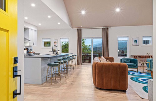 Waynesville Cabin | Mtn views - Hot -tub - Ice -bath - Fire- pit - Wifin