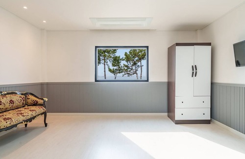 Muan House | Mu-an Prejong Dokchae Pension