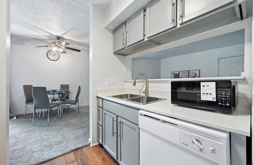 Windsor Park Apartment | Mueller Flats Spacious 2 Bed 2 Bath