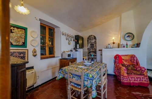 Vernazza Villa | Muin a Ventu Historical Tower