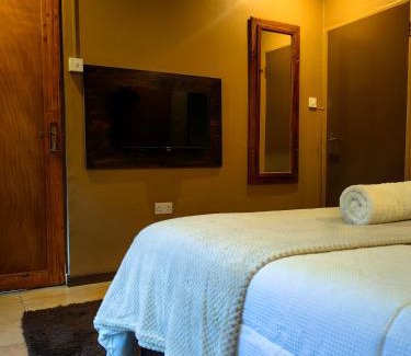 Lobatse Apartment | Mukani Guesthouse