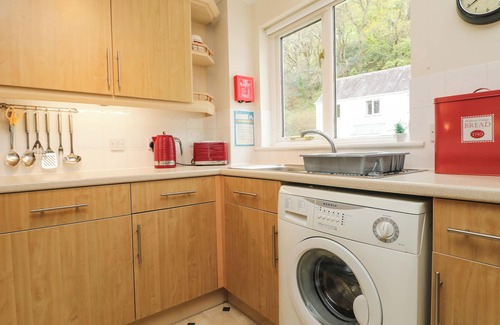 Falmouth House | MULBERRY COTTAGE, family friendly, with a garden in Falmouth