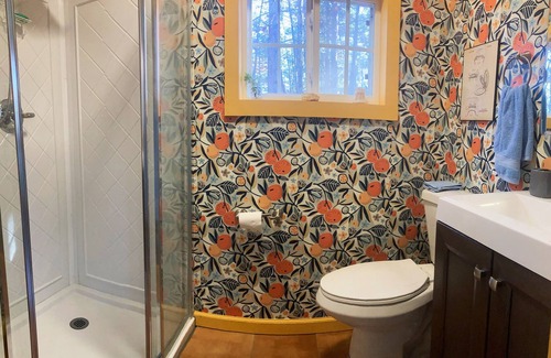 Eureka Springs Cabin | Mulberry Cottage @ The Woods & Hollow