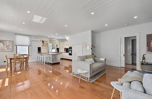 Launceston CBD Cottage | Mulberry Lane: 2 BR, 2 BA Cottage in Launceston, Sleeps 4