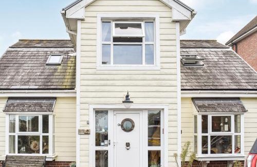Totland Bay House | Mulberry Lodge