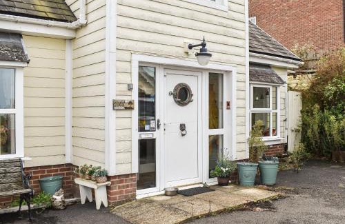 Totland Bay House | Mulberry Lodge