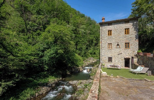 Pescia Villa | Mulino del Rossino In Pescia, Tuscany