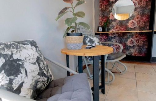 Fichardt Park Apartment | Mulkana