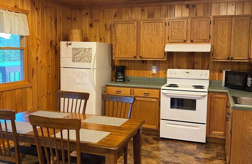 Logan Cabin | Multi-family cabin with two living spaces. Suitable for 8 guests.
