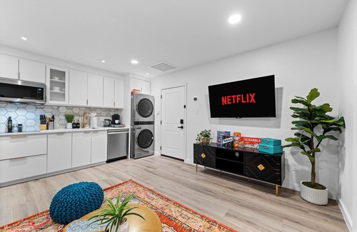 Oak Cliff House | Multi-Family House in Bishop Arts for 12 Guests