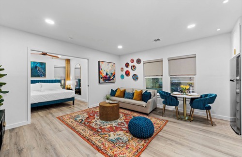 Oak Cliff House | Multi-Family House in Bishop Arts for 12 Guests