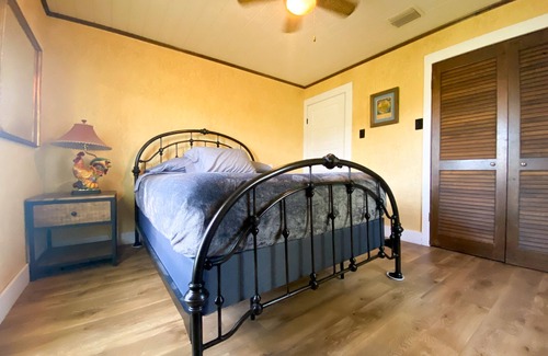 Riesel Other | Multi-Family opportunity New Guest House ,Pool, Hot Tub, Full camp Hook-ups,