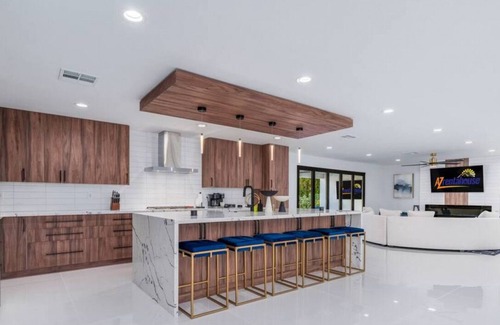 Paradise Valley Village House | Multimillion $ ResortVilla+Waterslide+Pickleball Court+Puttting green+spa+gameroom