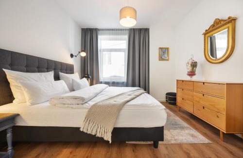 Augustenstraße Apartment | Munich Furnished Apartments