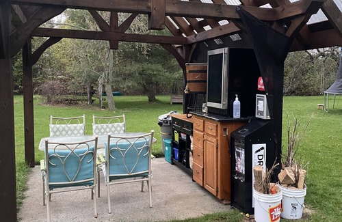 Hepworth House | Munro Glamping Bunkie, Hepworth, 3 Wooded Acres