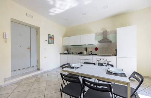Quartieri Spagnoli Apartment | Murales street on Spanish Quarter