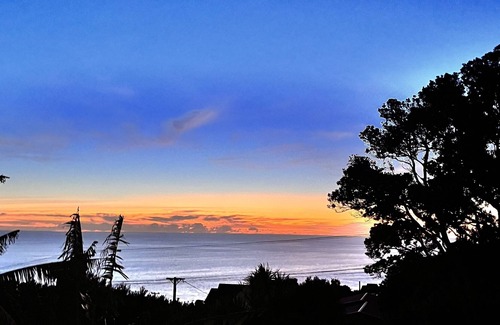 Muriwai House | Muriwai Family Beach Gem