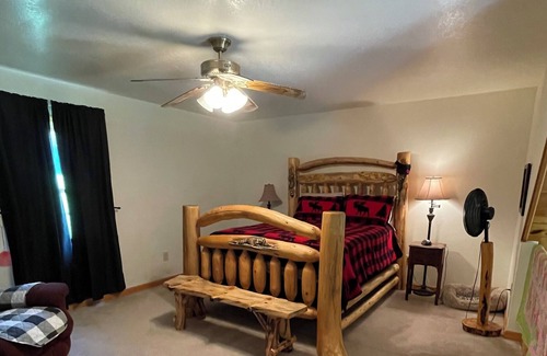 Unaka Cabin | MURPHY, NC SERENE MOUNTAIN CABIN Pet Friendly!