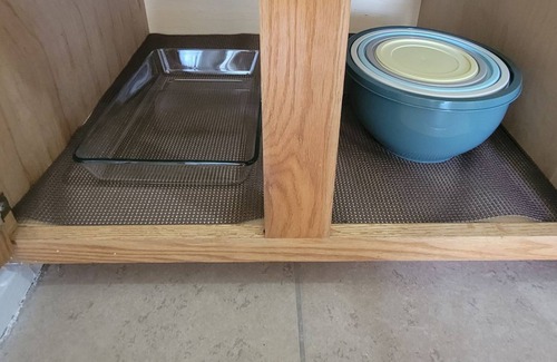 Murray Hill House | Murray Hill 1940s bungalow- walking distance to the strip